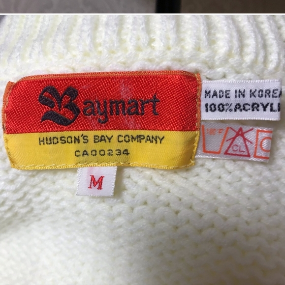 Vintage Hudson’s Bay Company cable knit sweater. - Picture 3 of 4